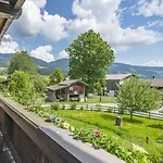 Weberhof 1-2 *