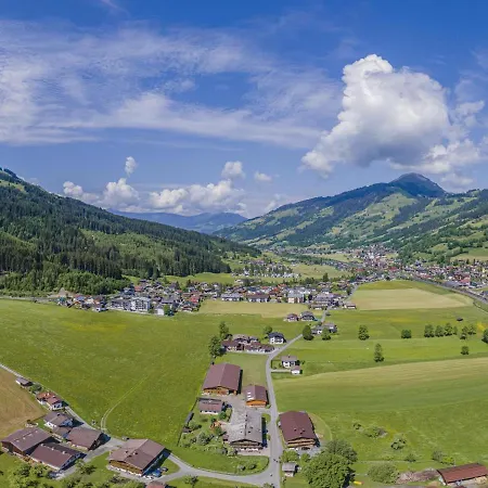 Weberhof 1-2 Apartman *