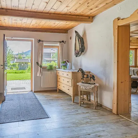 Weberhof 1-2 Apartman *